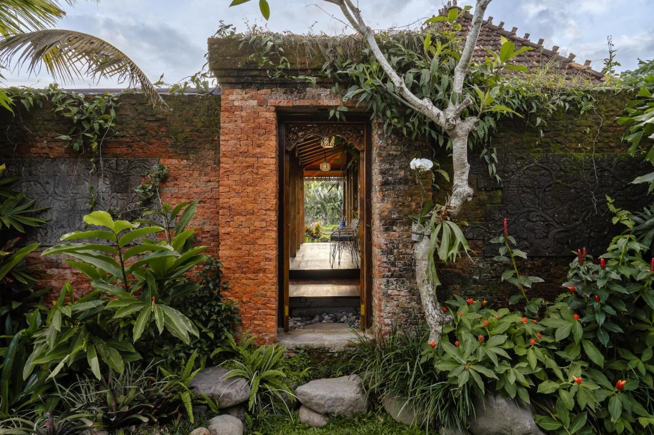 Airsania Ubud Antique Villas Buitenkant foto